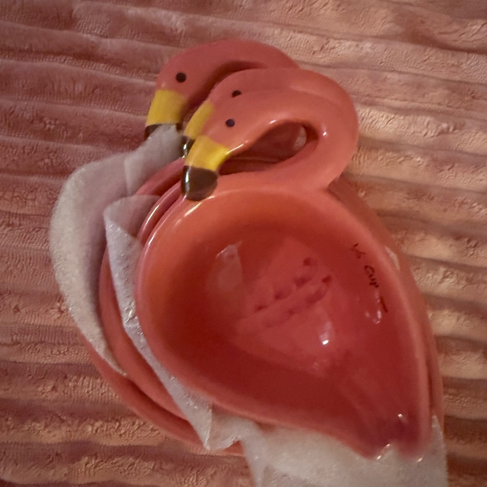 Pink Flamingo Ceramic Bird measuring cups 🥰